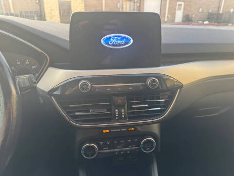 2021 Ford Escape SEL