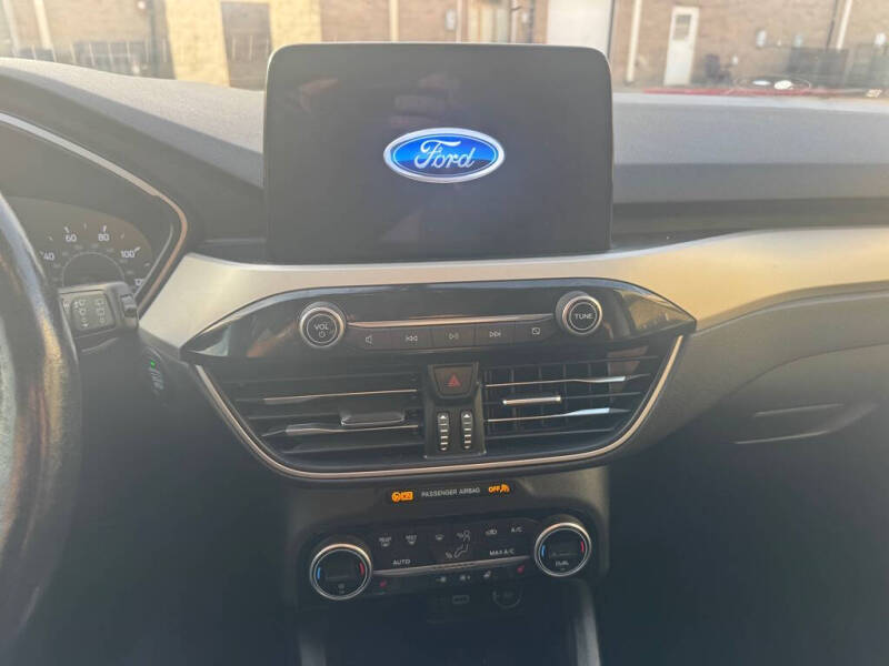 2021 Ford Escape SEL