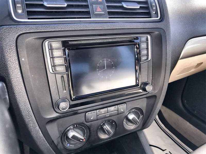 2016 Volkswagen Jetta