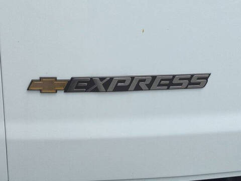 2025 Chevrolet Express 2500