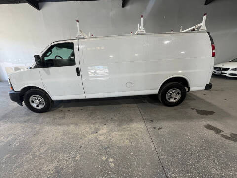 2017 Chevrolet Express 2500