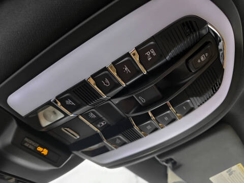 2023 Porsche Macan S