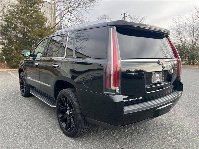 2017 Cadillac Escalade Luxury