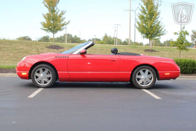 2002 Ford Thunderbird Deluxe