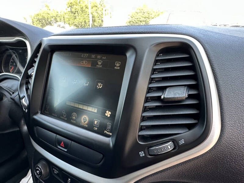 2018 Jeep Cherokee Latitude Plus