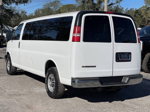 2017 Chevrolet Express LT 3500