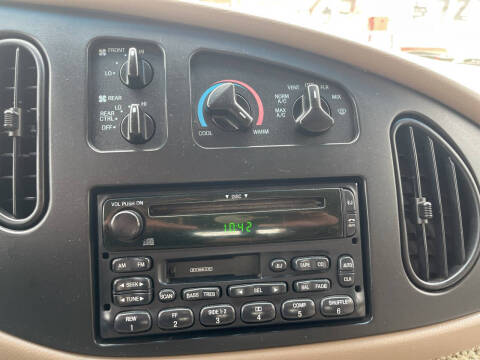 2000 Ford E-Series E-150