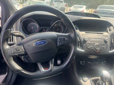 2017 Ford Focus ST