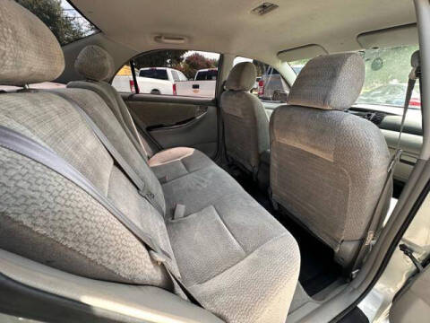 2003 Toyota Corolla LE