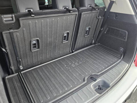 2025 Nissan Pathfinder Platinum