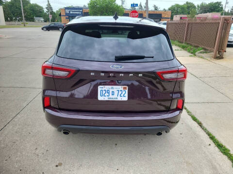 2023 Ford Escape ST-Line