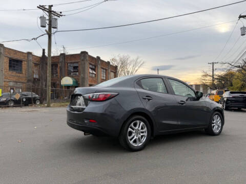 2017 Toyota Yaris iA