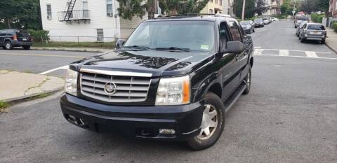 2002 Cadillac Escalade EXT for sale at Turbo Auto Sale First Corp in Yonkers NY
