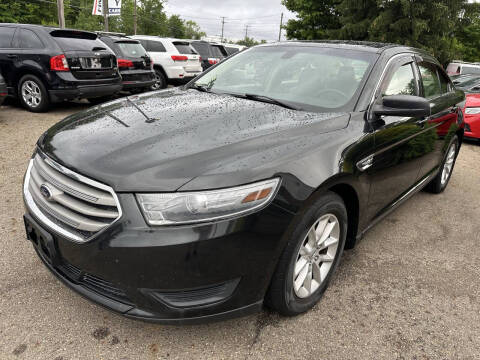 2013 Ford Taurus SE