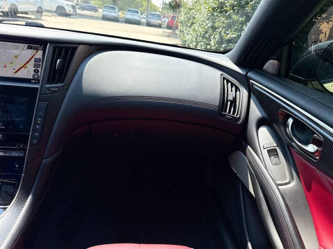 2022 Infiniti Q60 Red Sport 400