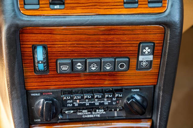 1982 Mercedes-Benz 300-Class 300 CD