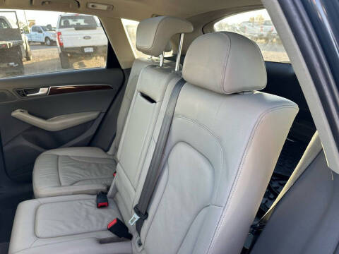 2011 Audi Q5 2.0T quattro Premium Plus