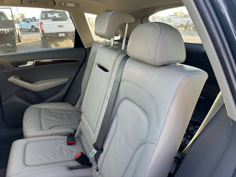 2011 Audi Q5 2.0T quattro Premium Plus