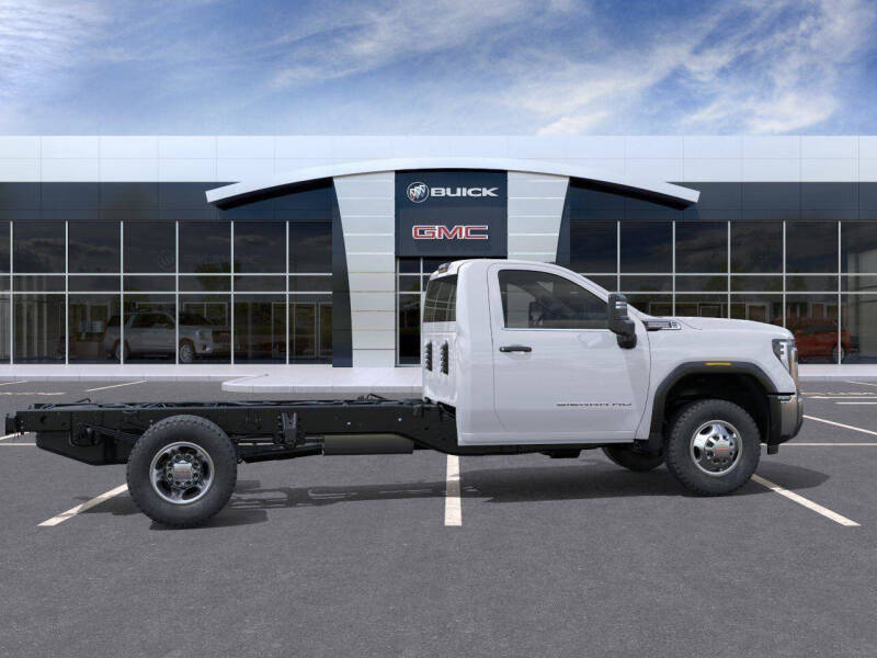 2026 GMC Sierra 3500HD CC