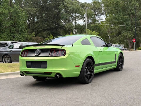 2013 Ford Mustang V6