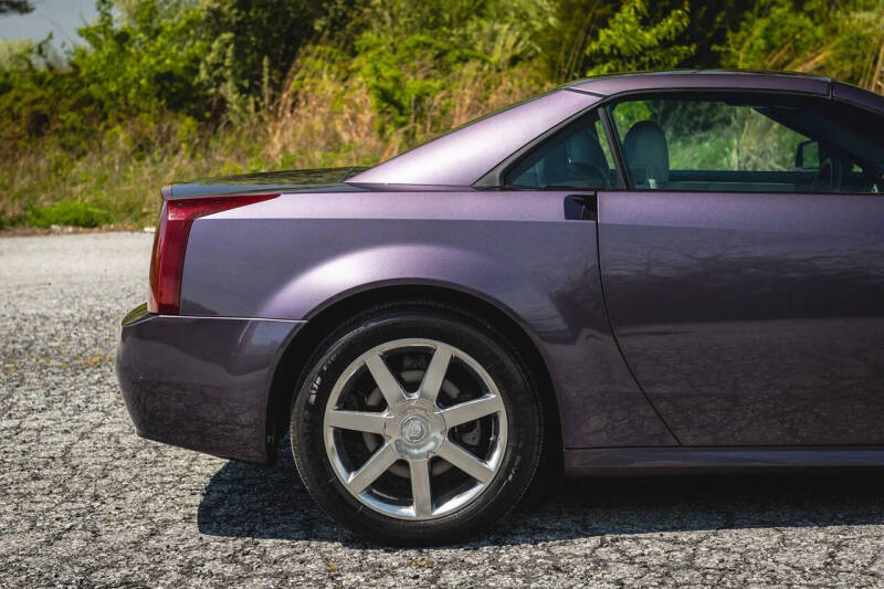 2004 Cadillac XLR