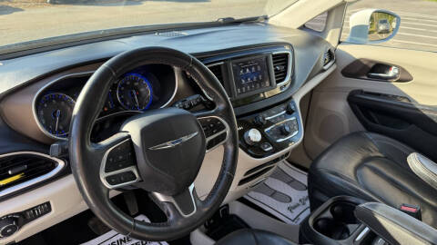 2019 Chrysler Pacifica Touring L