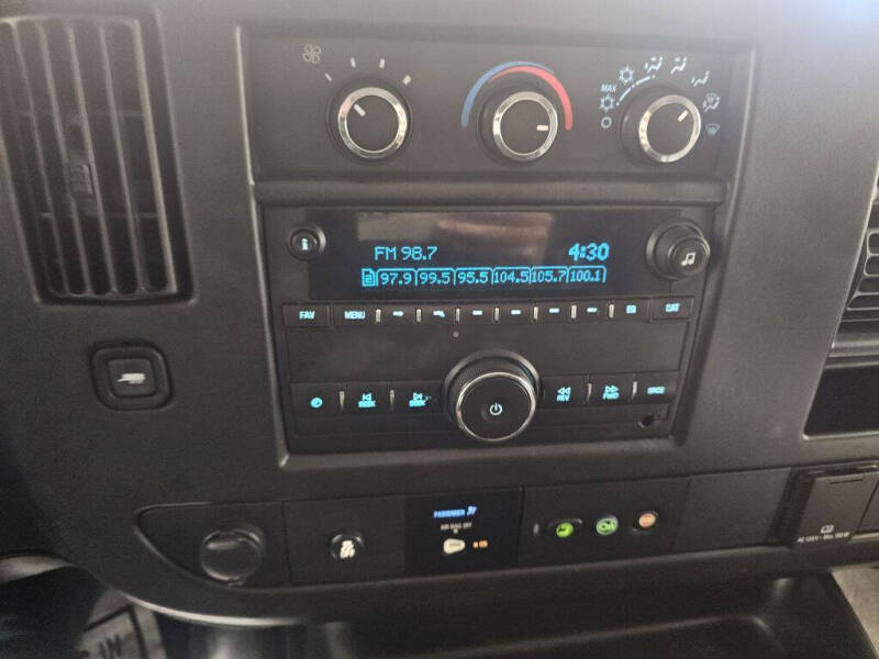 2015 Chevrolet Express LT 3500