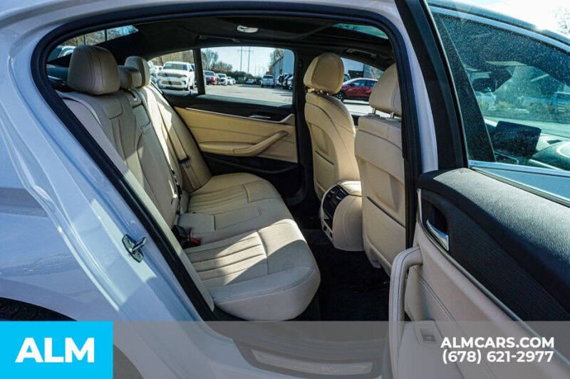 2022 BMW 5 Series 530i