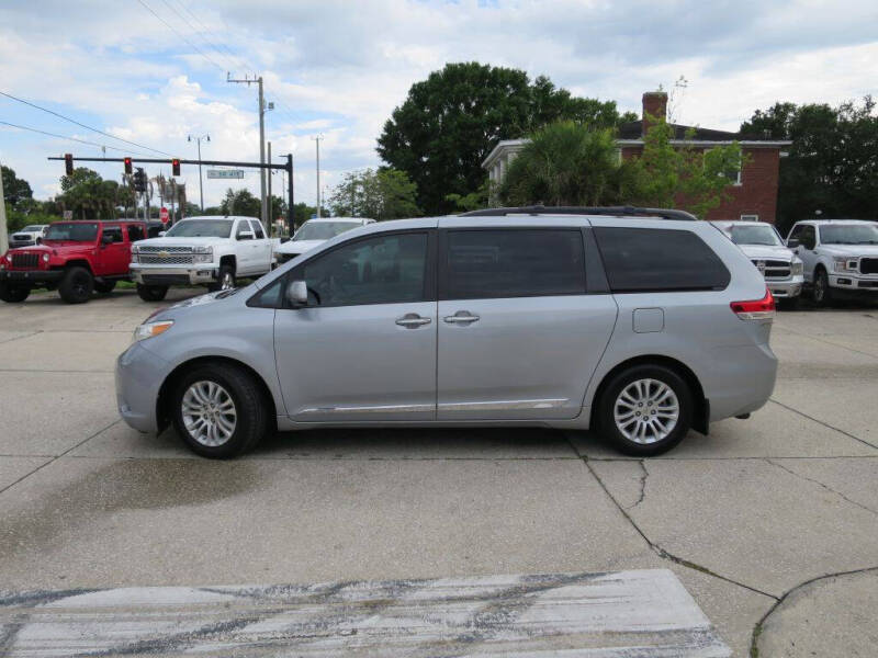 2014 Toyota Sienna