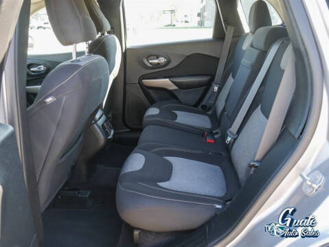 2017 Jeep Cherokee Sport