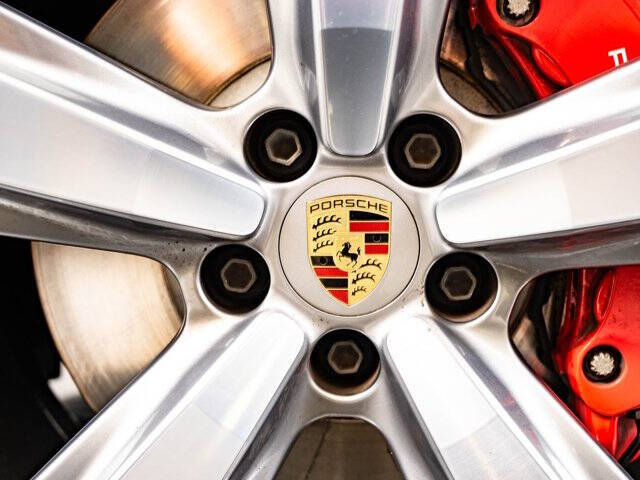 2023 Porsche Macan S
