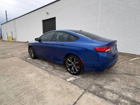 2015 Chrysler 200 S