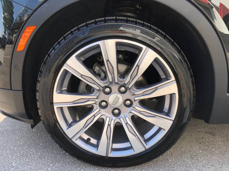 2020 Cadillac XT4 Premium Luxury