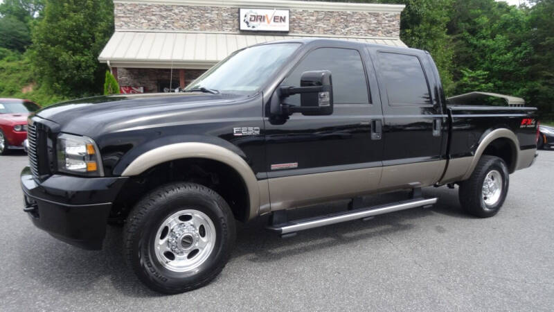 2004 Ford F-250 Super Duty for sale at Driven Pre-Owned in Lenoir NC