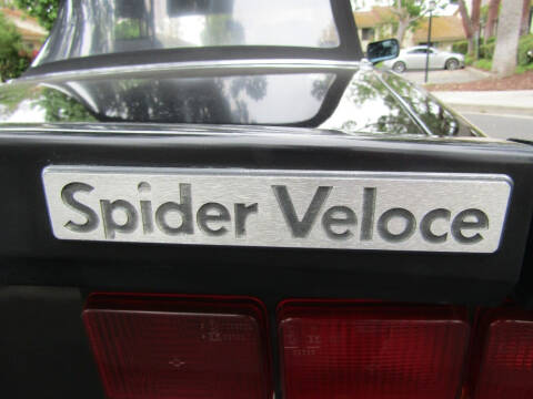 1987 Alfa Romeo Spider Veloce