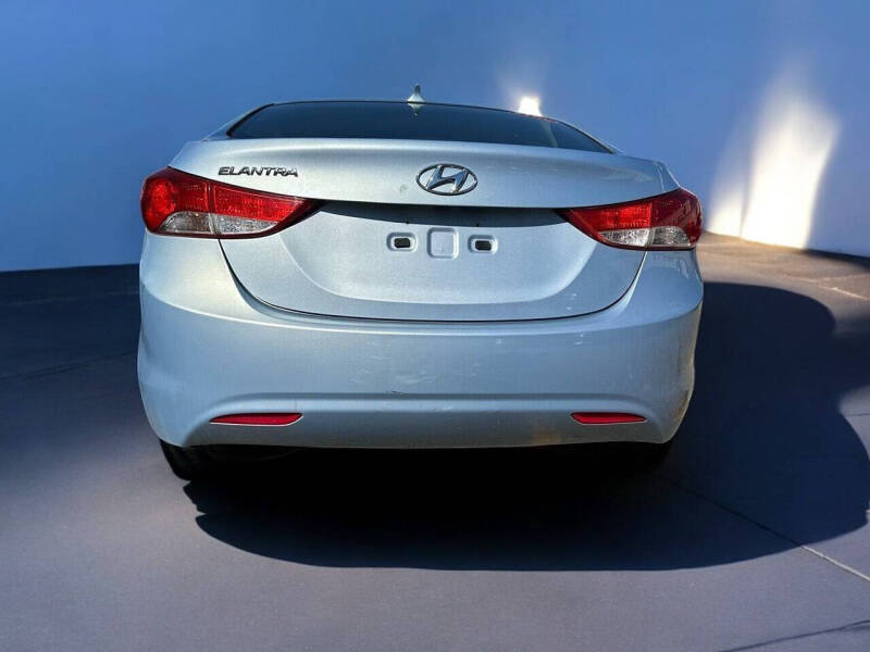 2011 Hyundai Elantra GLS