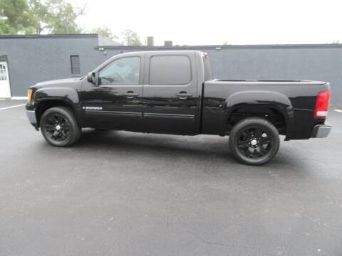 2009 GMC Sierra 1500 for sale at ARENA AUTO SALES,  INC. in Holly Hill FL