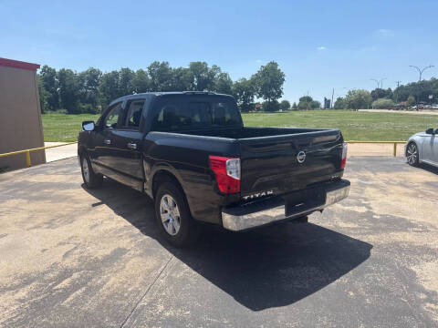 2019 Nissan Titan S