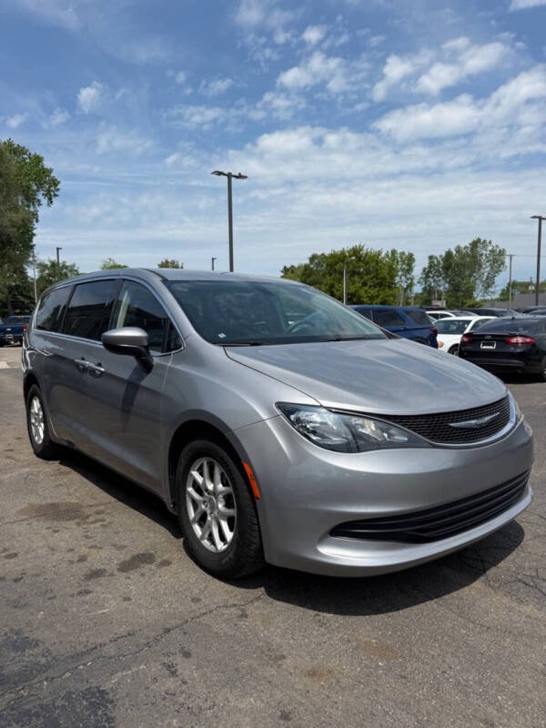 2017 Chrysler Pacifica LX