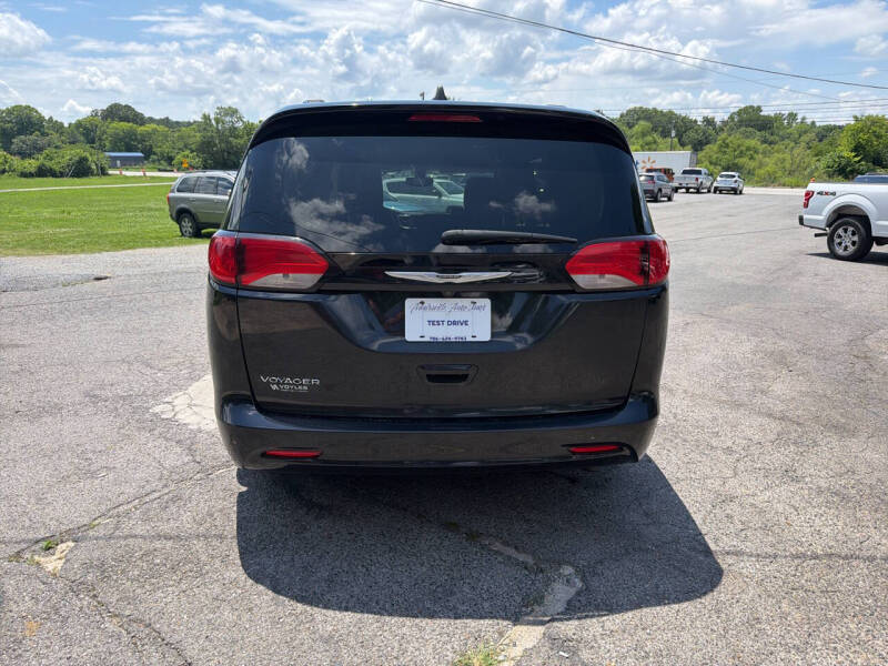 2021 Chrysler Voyager LXi