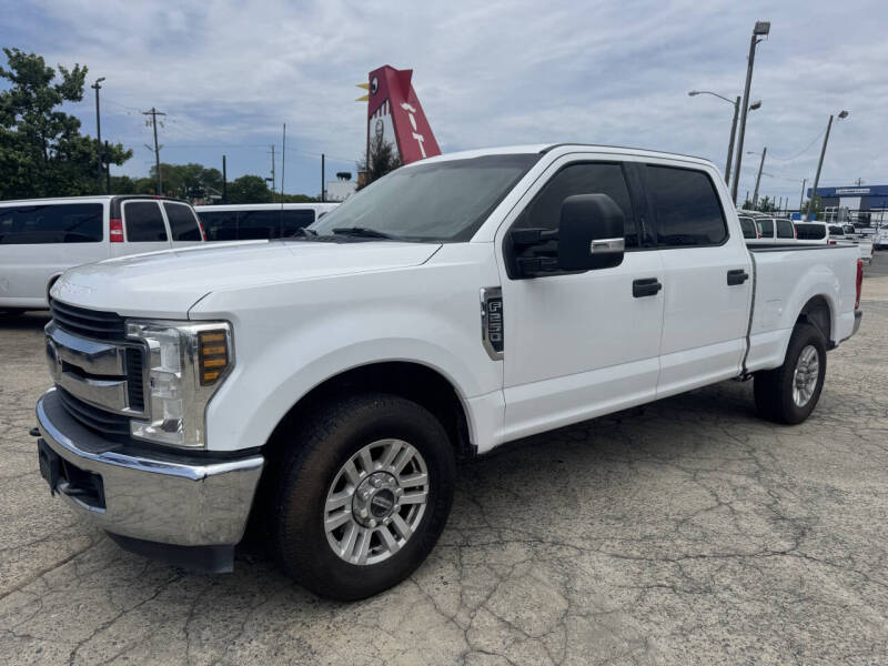 Used 2019 Ford F-250 Super Duty XLT with VIN 1FT7W2A6XKEG05855 for sale in Marietta, GA