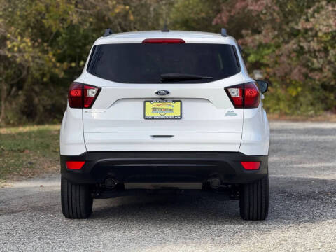 2019 Ford Escape SE