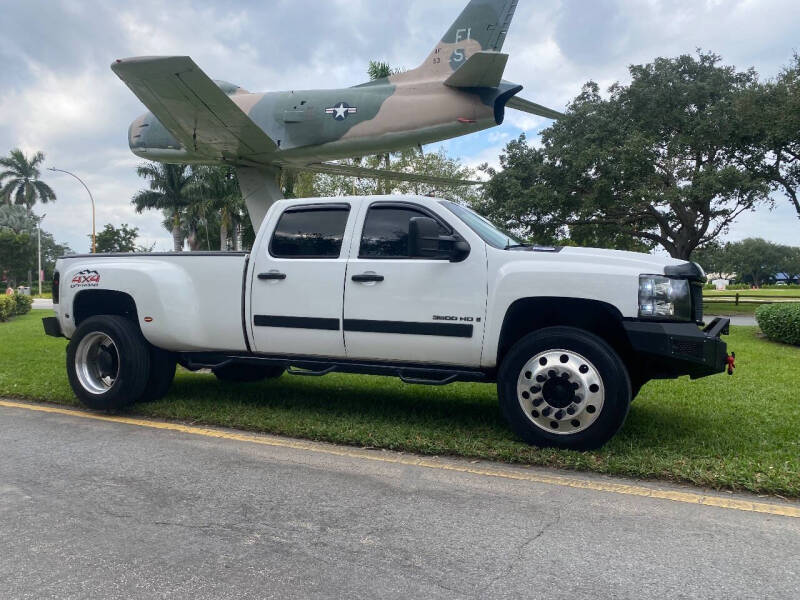 2007 Chevrolet Silverado 3500 LTZ photo 29