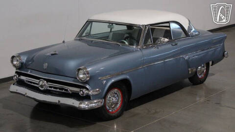 1954 Ford Crestline