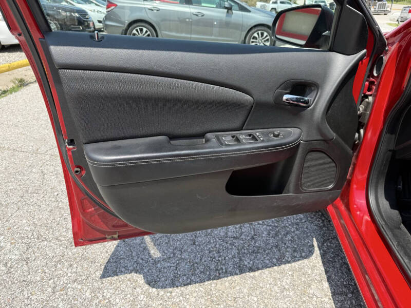 2014 Dodge Avenger SE