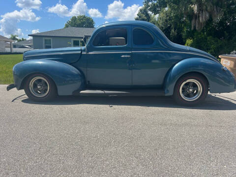 1940 Ford Deluxe