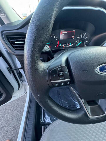 2022 Ford Escape SE