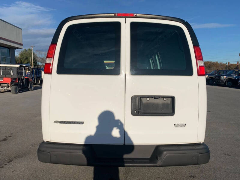 2021 Chevrolet Express 2500