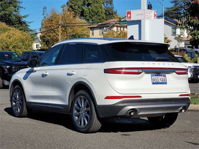 2022 Lincoln Corsair Standard