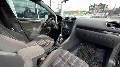 2014 Volkswagen GTI Wolfsburg Edition PZEV